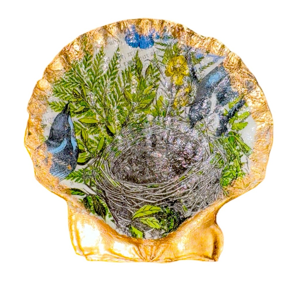 Decoupage Scalloped Clam Shell Birds Nest